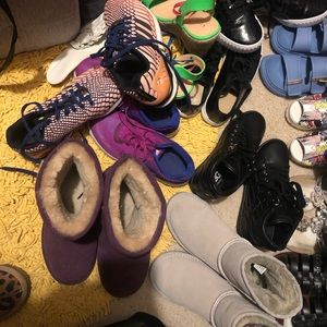 Bundle of boots 🥾 and sneakers